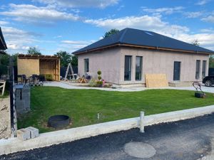 Zugrăveli apartamente case vile