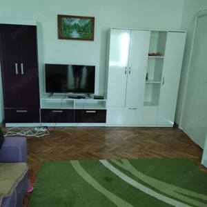 Închiriez apartament cu doua camere Bulevardul Revoluției  - imagine 3