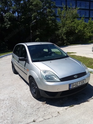 Ford Fiesta 2005 de Vanzare - imagine 5