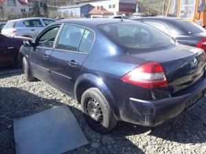  Dezmembrare Renault Megane