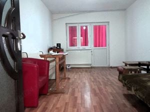 Vand apartament 2 camere in Petrosani, strada Independentei, langa bazinul de inot - imagine 7