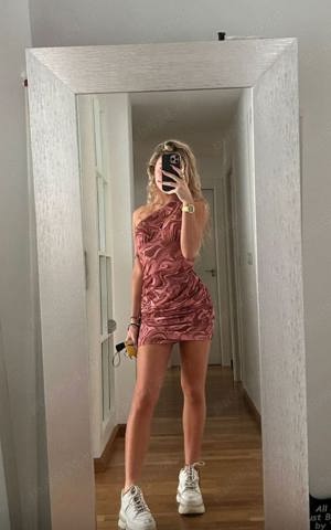 Maseuza ofer masaj terapeutic profesional - imagine 4