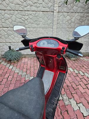 Vând motocicletă Piaggio Hexagon 125 - imagine 9