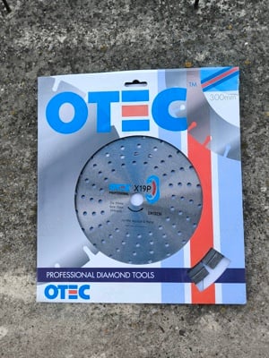 Vând Discuri de Tăiat Beton - Calitate Profesională