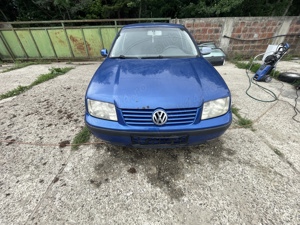 Dezmembrez Volkswagen Bora 1.6 an 2002 77kW 105CP BCB Albastru - imagine 5
