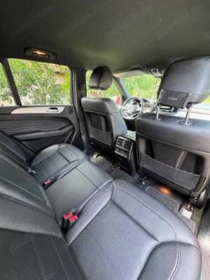 Proprietar vand Mercedes GLE 350d AMG 4MATIC in stare impecabila - imagine 9
