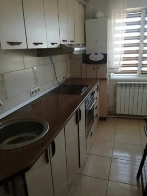 Inchiriez apartament cu 2 camere 