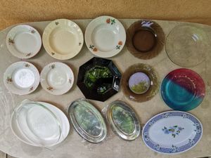 diverse vase si ustensile bucatarie, farfurii cana ceainic ceasca tacam solnite, lingurite copii etc - imagine 5