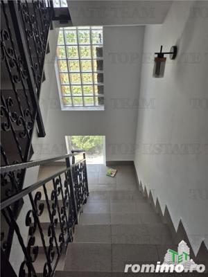 OPORTUNITATE INVESTITIE VILA CU 3000 MP PALAZU MARE - imagine 4