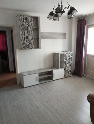 Închiriez apartament  - imagine 2