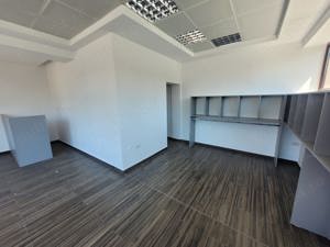 Spatiu comercial (birou, cabinet) Vicovu de Sus, central, parter - imagine 4