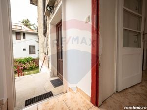 Apartament semidecomandat  ,in vila ,zona Blumana - imagine 5