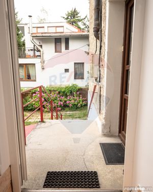 Apartament semidecomandat  ,in vila ,zona Blumana - imagine 6