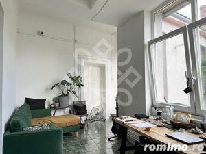 Casa cu vad comercial de vanzare in Salonta