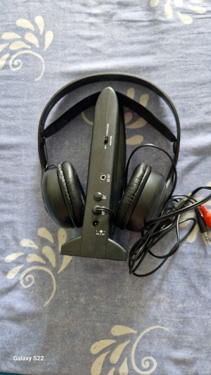 Casti Wireless nouă.