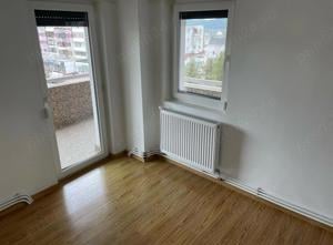 Apartament Ultracentral Buhusi - imagine 3