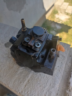 Pompa Injectie Bosch 0445010250 Renault 1.6 dci R9M - imagine 2