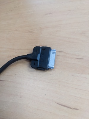 Cablu iPhone iPod iPad mufa lata pentru Audi A4 A6 A8 Q5 Q7 etc Apple - imagine 4