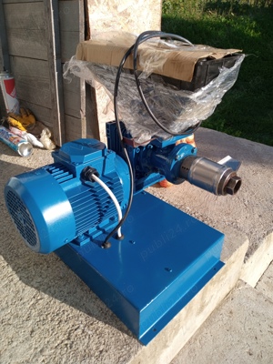 Masina presa pt uleiuri comestibile( floarea soarelui,dovleac,nuci,in rapita,etc..),presate la rece - imagine 2