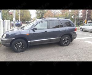 Hyundai Grand Santa Fe  - imagine 3