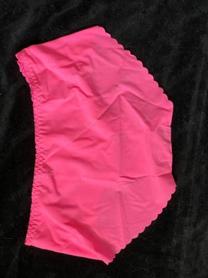Set lenjerie intima sexy dama roz neon firma Victoria's Secret - imagine 4