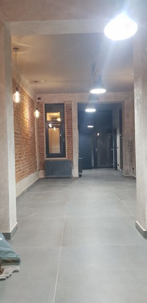 Spatiu comercial de vanzare in zona centrala - imagine 4