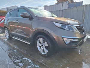 Dezmembrez Kia Sportage 2013 SUV 1.7 DOHC