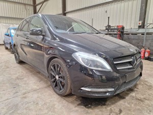 Dezmembrez Mercedes B-Class W246 2014 HATCHBACK 1.5 DCI
