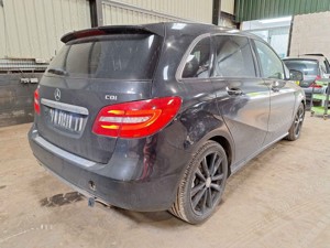 Dezmembrez Mercedes B-Class W246 2014 HATCHBACK 1.5 DCI - imagine 4