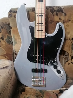 Chitara bas fender aerodyne - imagine 2