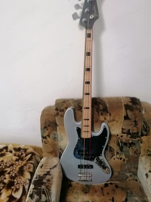 Chitara bas fender aerodyne