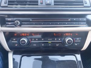BMW Seria 5 525d xDrive Luxury! - imagine 14