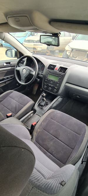 Dezmembram VW Jetta 1.9 tdi cod motor BKC 105CP an 2005-2010 - imagine 6