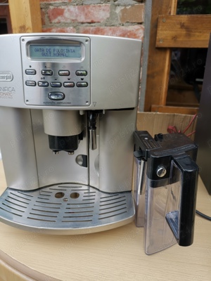 Expresor cafea Delonghi Magnifica Automatic Capucino 