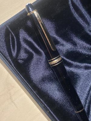 Stilou Montblanc Meisterstuck Solitaire 144 negru 14K - imagine 2