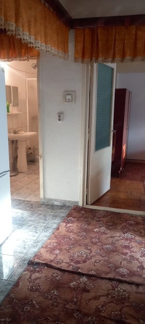 De vanzare apartament cu 3 camere langa Biserica Sf Voievozi