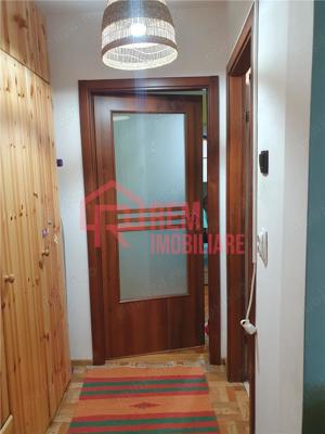 Vanzare apartament 3 camere, 70 mp, etaj 5, Avrig, Mihai Bravu, Bucur Obor - imagine 3