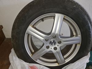 Vând 4 genti cu cauciucuri iarna pirelli 215/65/17 - imagine 9