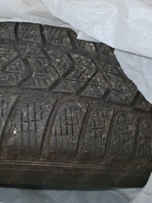 Vând 4 genti cu cauciucuri iarna pirelli 215/65/17 - imagine 6