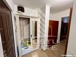 Apartament cu 3 decomandat, camere in zona Aradului - imagine 12