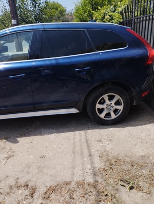 Volvo XC60  2012 - imagine 3