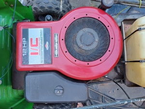 Tractoraș gazon marca MTD 12hp - imagine 4