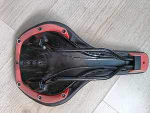  Sa bicicleta Syncros Regular Concept Channel Saddle Excellent Condition! - imagine 2