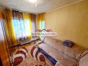 Apartament 4 camere, zona Calea Moldovei, etaj 3, decomandat - imagine 6