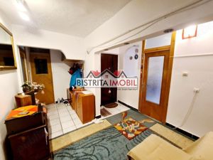 Apartament 4 camere, zona Calea Moldovei, etaj 3, decomandat - imagine 9