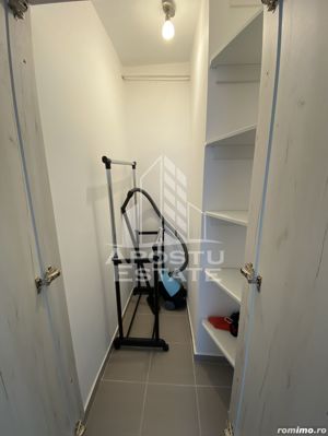 Apartament 2 camere decomandat, zona Favorit - imagine 7