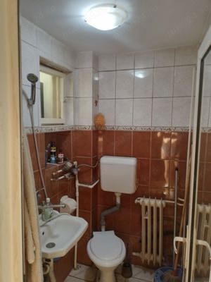 Vand apartament 2 camere decomandat zona Ciresica Constanța  - imagine 6