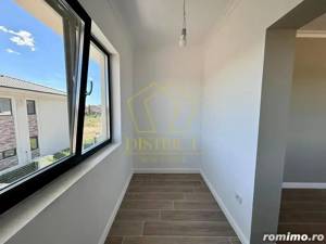 Duplex nou cu 5 camere, stil mediteranean | Ghiroda - imagine 9