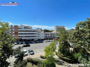 Apartament 3 camere de vanzare  zona ultracentrala - imagine 2