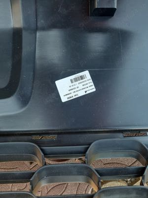 Grila inferioara bara fata Duster II: 622545841R - imagine 3